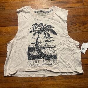 New Volcom Women’s top